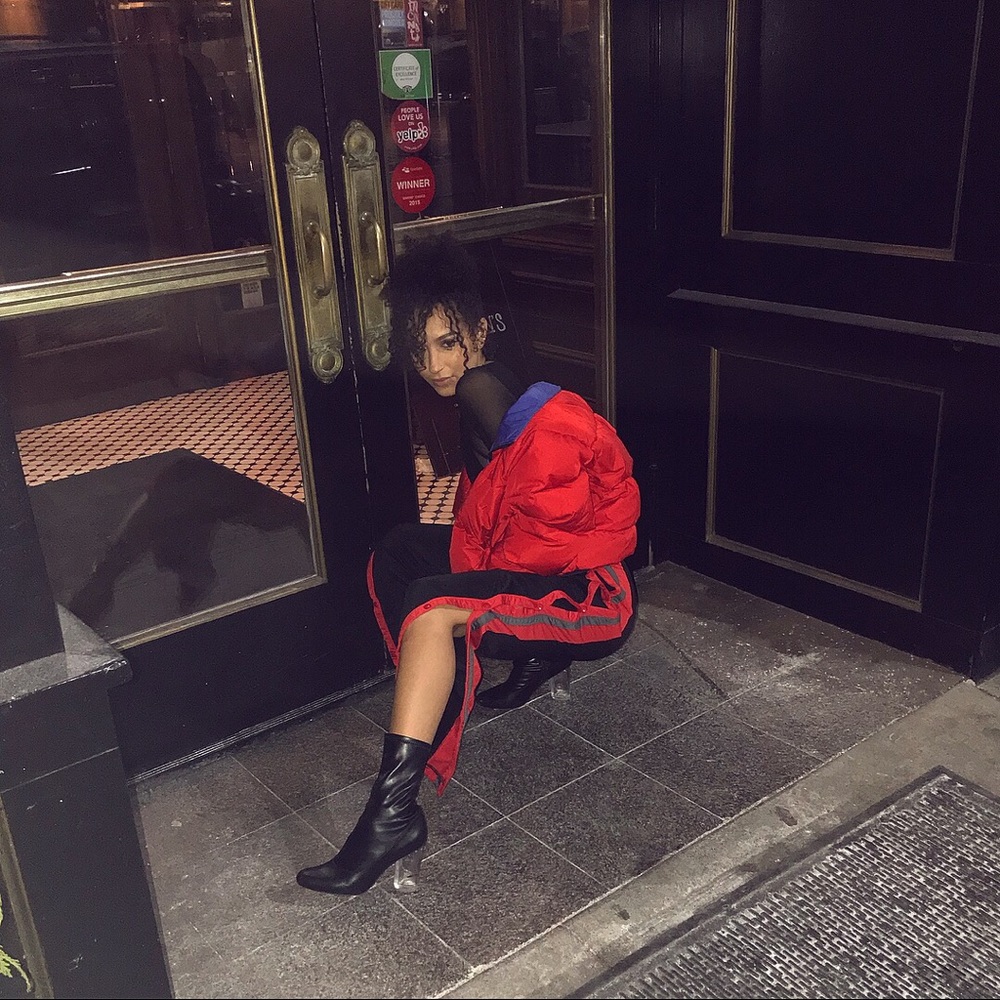 Meet your Posher, Sierra